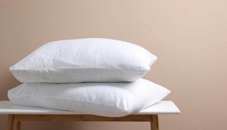 Como manter seu travesseiro limpinho e cheirando a novo sempre