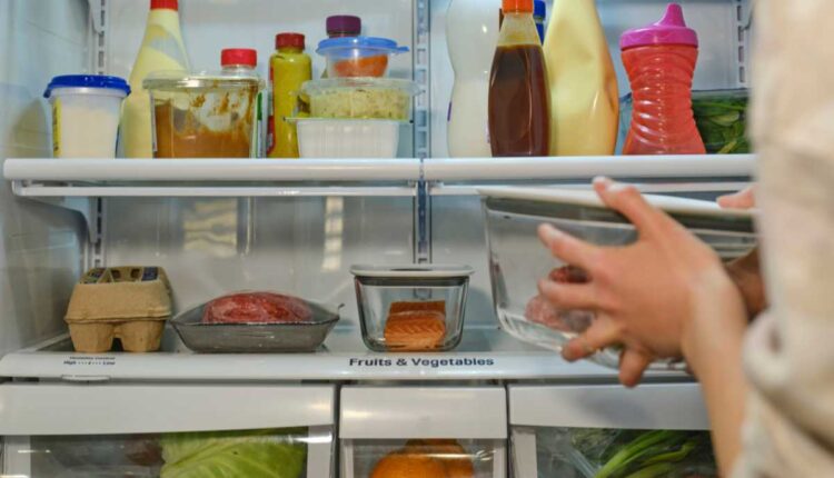 Tá perdendo dinheiro guardando comida? Veja como evitar esses erros